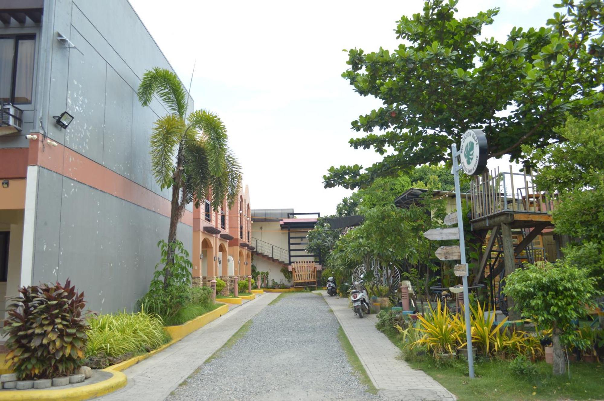 Manora Apartment Talisay  Εξωτερικό φωτογραφία
