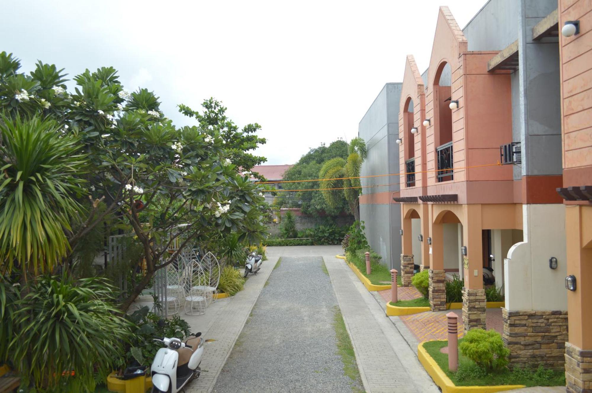 Manora Apartment Talisay  Εξωτερικό φωτογραφία