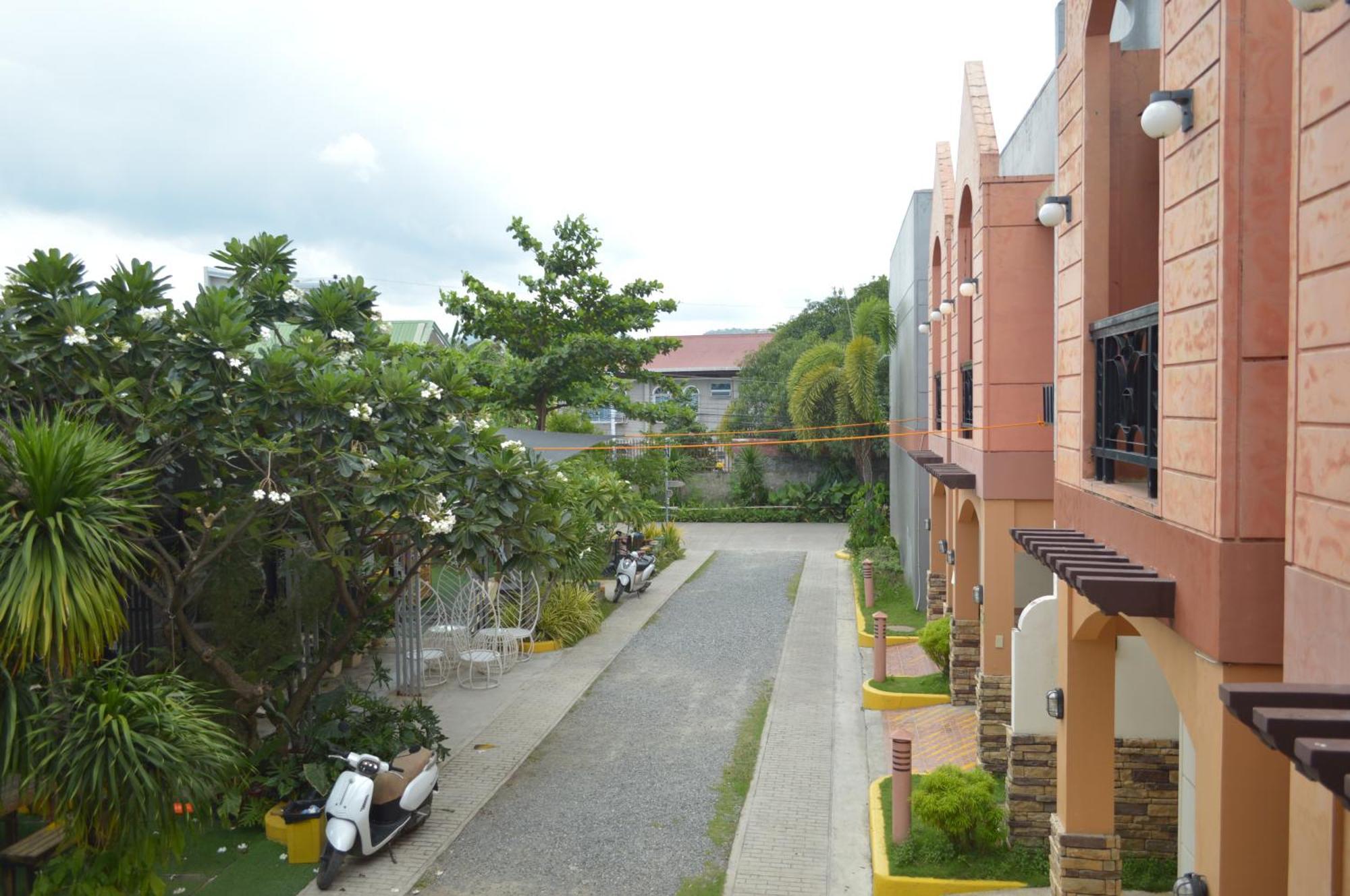 Manora Apartment Talisay  Εξωτερικό φωτογραφία