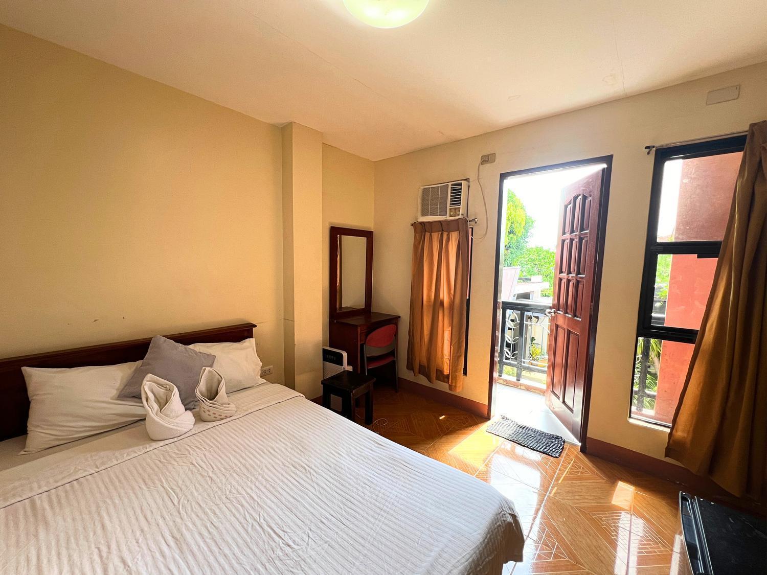 Manora Apartment Talisay  Εξωτερικό φωτογραφία