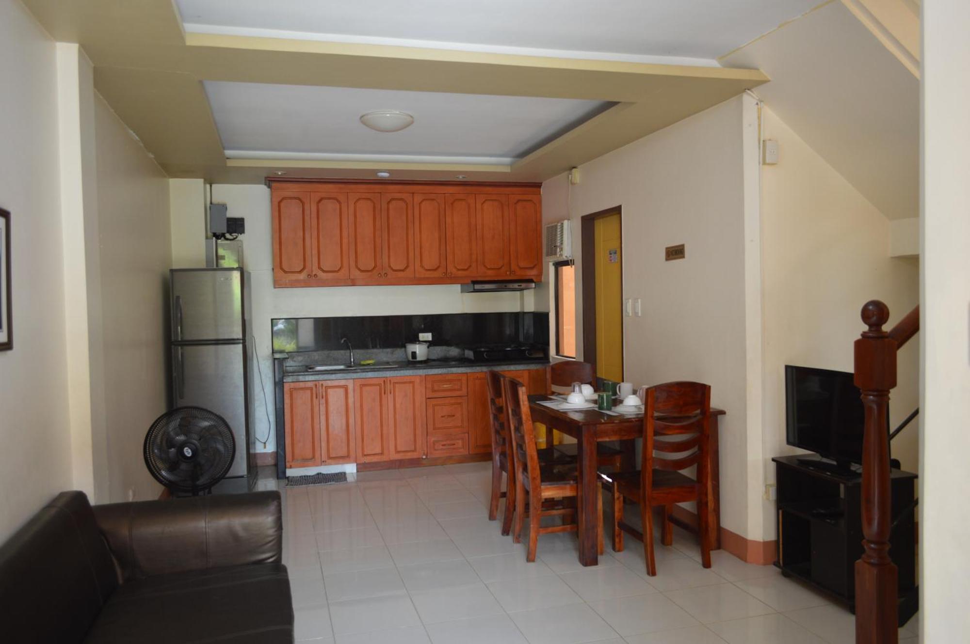 Manora Apartment Talisay  Εξωτερικό φωτογραφία