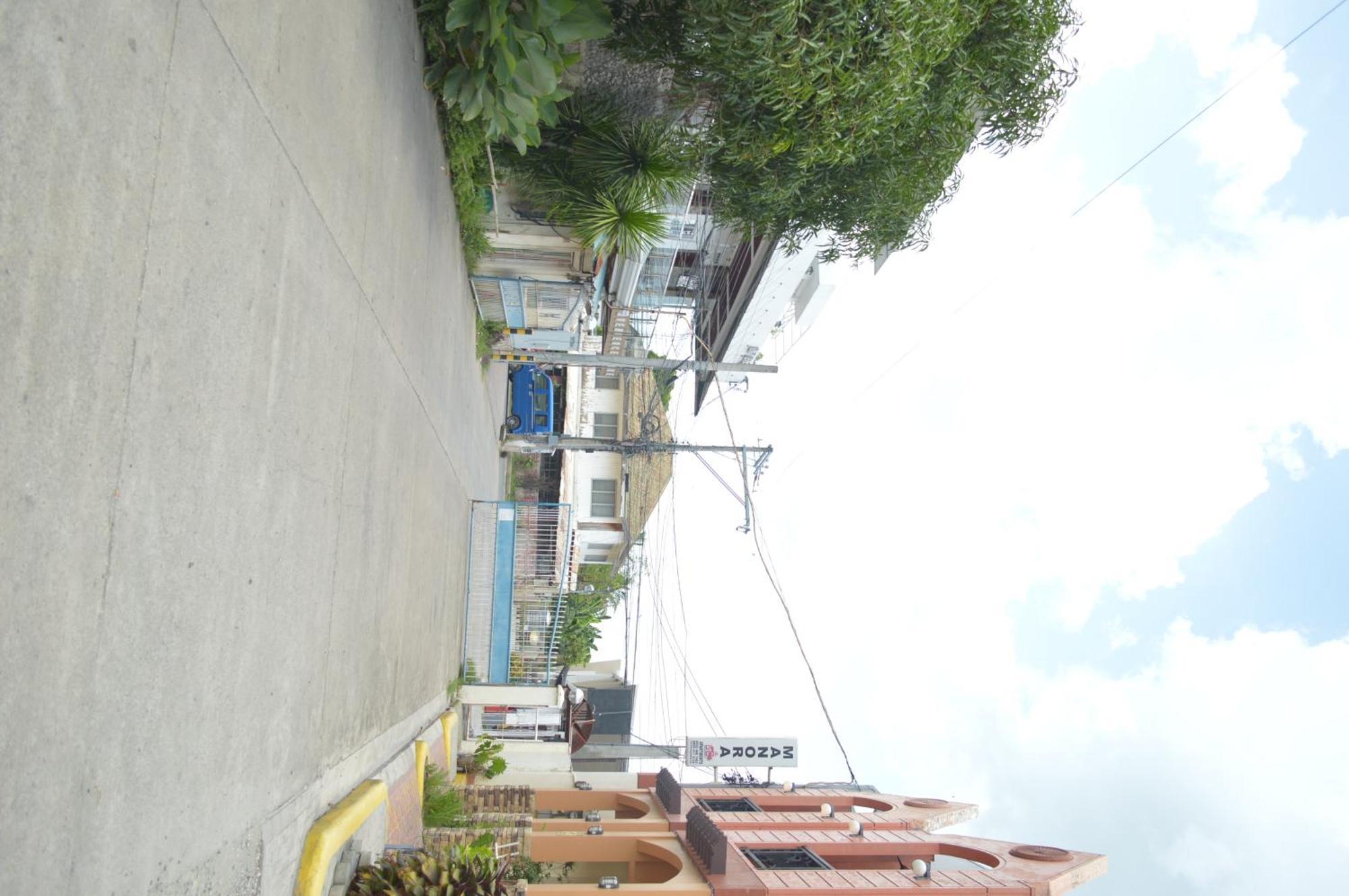 Manora Apartment Talisay  Εξωτερικό φωτογραφία
