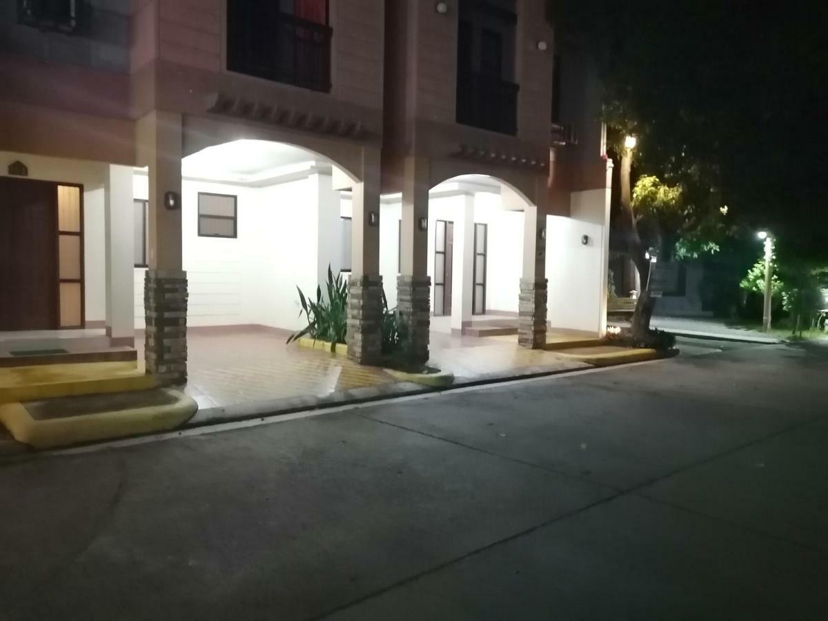 Manora Apartment Talisay  Εξωτερικό φωτογραφία